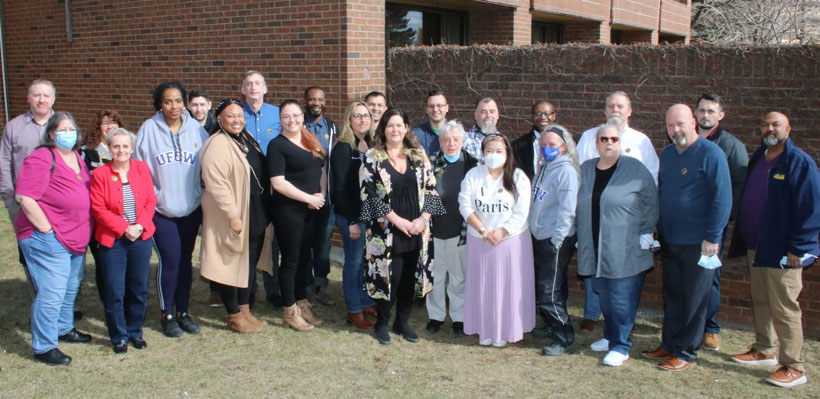 Members of UFCW 1006A's negotiations committee for No Frills bargaining.